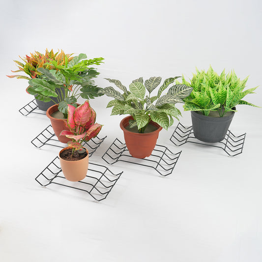 Grey Cocos plant stand for 5 pots