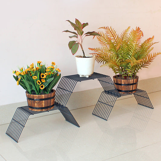 Grey Grandis Small plant stand for 3 pots