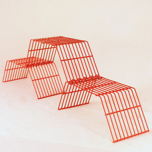 Red Grandis Small plant stand for 3 pots